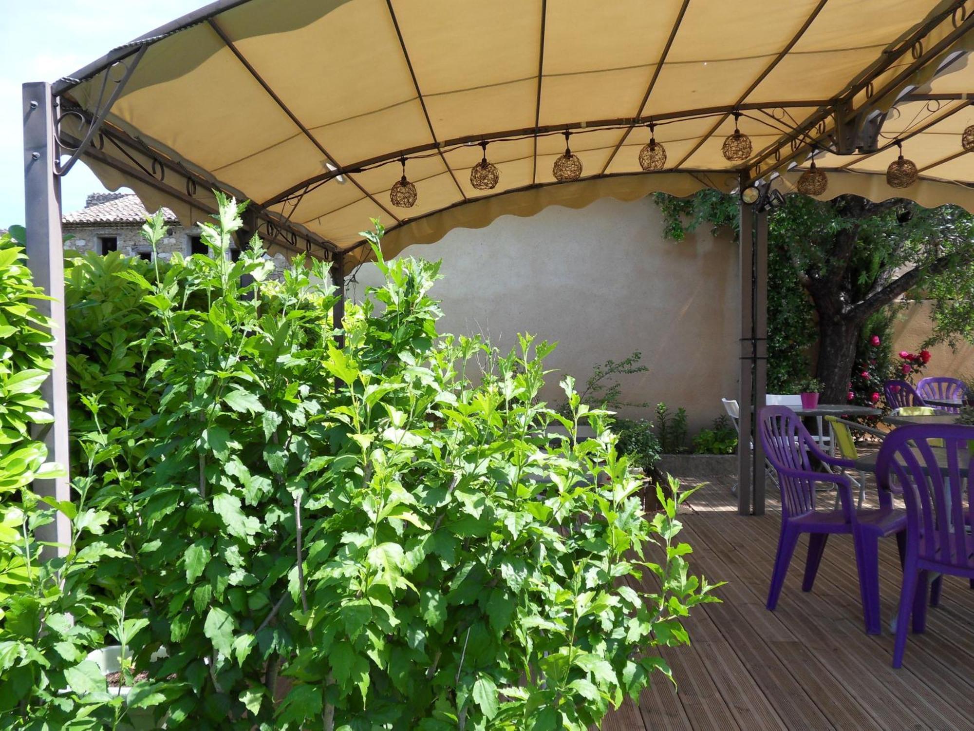 Le Jardin D'Ivana Chambres D'Hotes B&B Avec Piscine Chauffee Oppede Luaran gambar