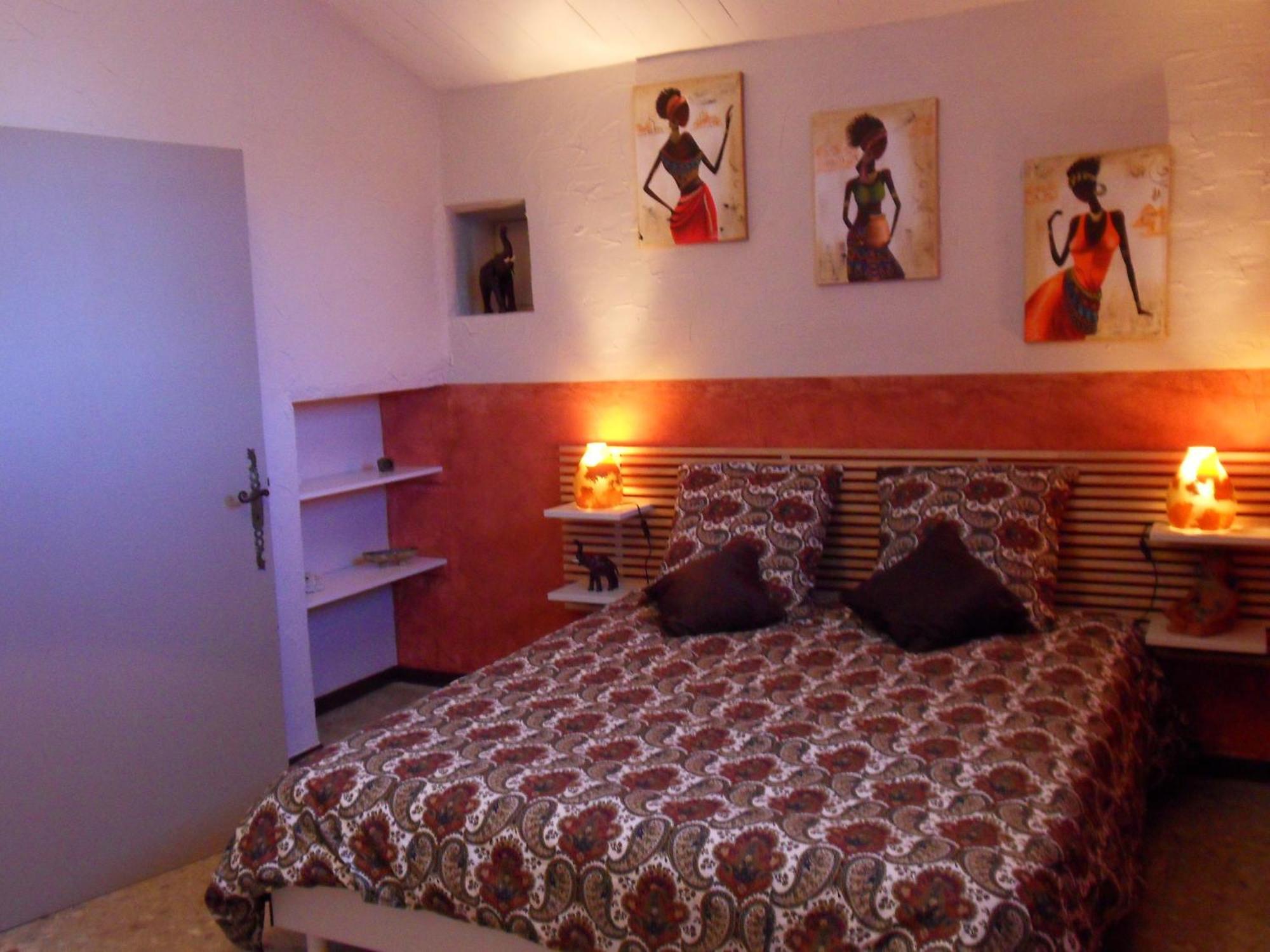 Le Jardin D'Ivana Chambres D'Hotes B&B Avec Piscine Chauffee Oppede Luaran gambar
