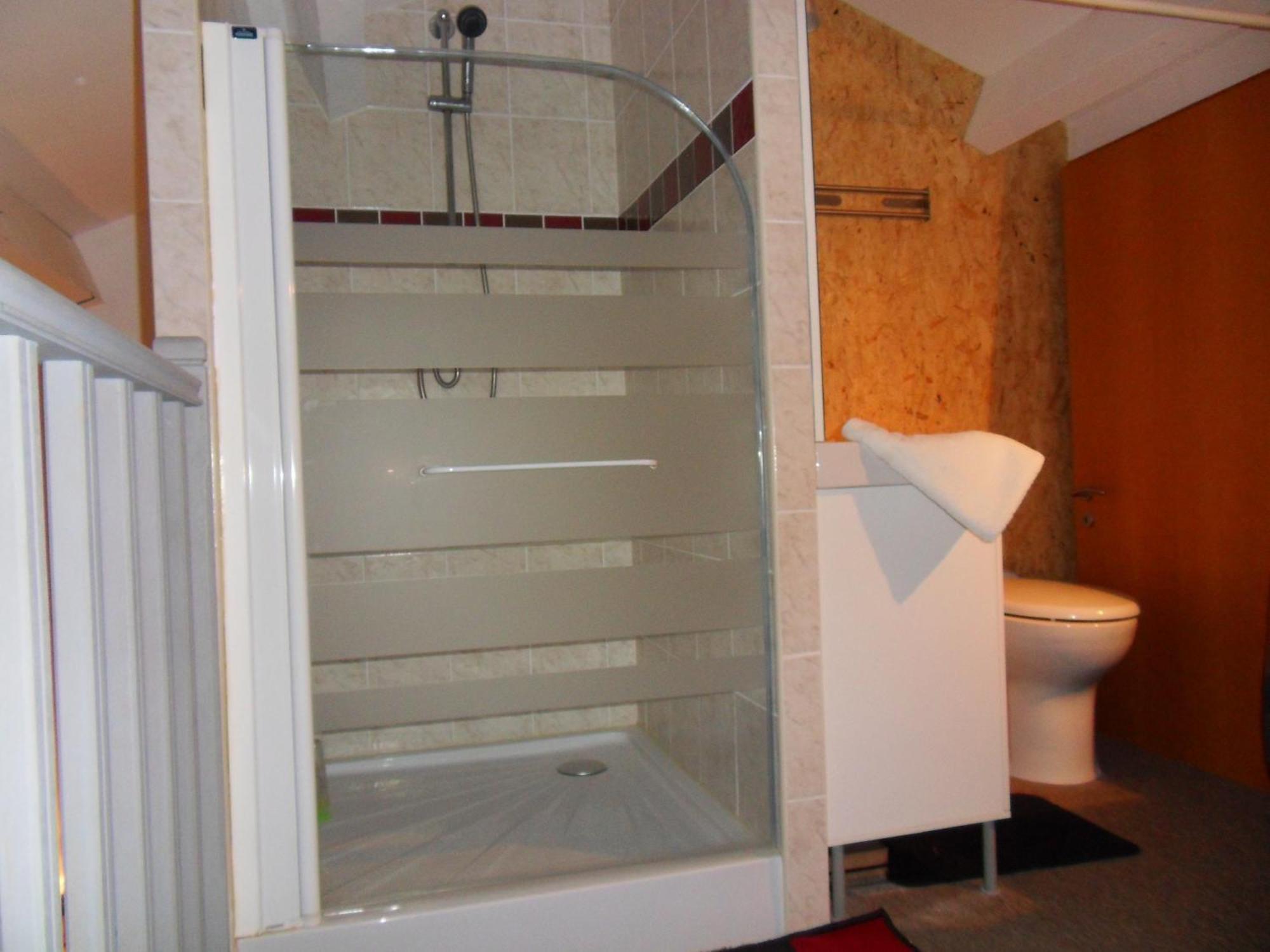Le Jardin D'Ivana Chambres D'Hotes B&B Avec Piscine Chauffee Oppede Luaran gambar