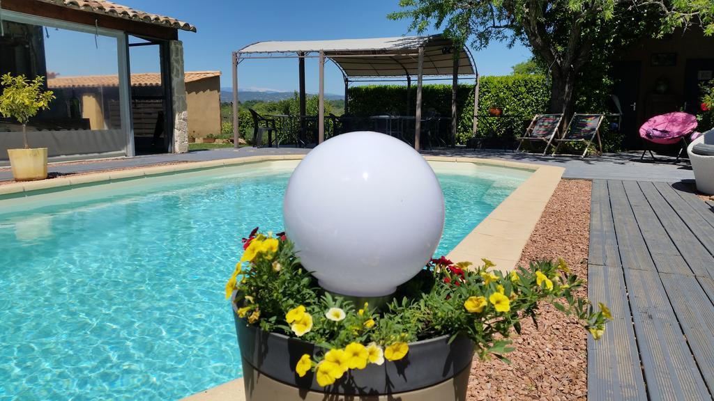 Le Jardin D'Ivana Chambres D'Hotes B&B Avec Piscine Chauffee Oppede Luaran gambar